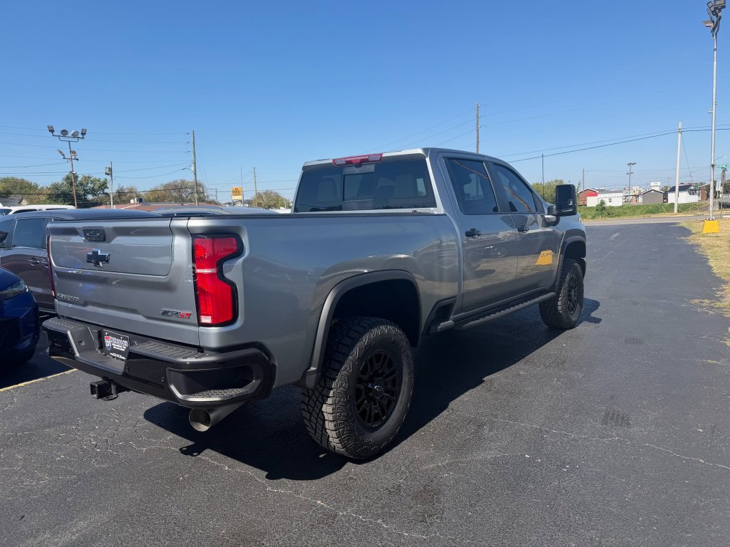 Used 2026 Chevrolet Silverado 2500 ZR2 AWD/4WD image 3