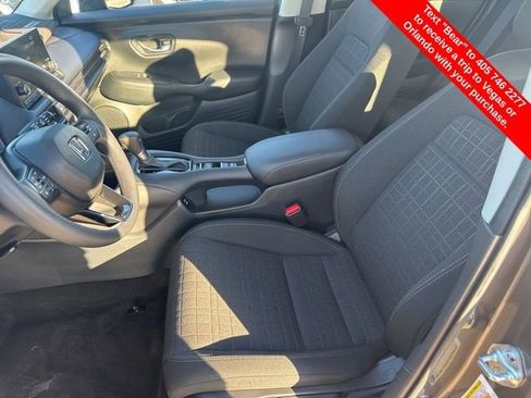 Used 2025 Honda HR-V LX image 14