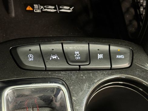 Used 2025 Chevrolet TrailBlazer RS w/ Convenience Package AWD/4WD image 20