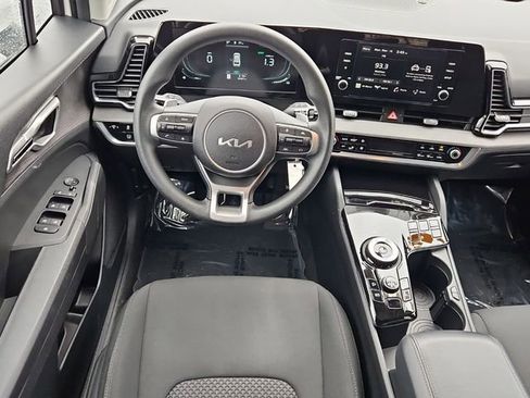 Used 2023 Kia Sportage LX image 14