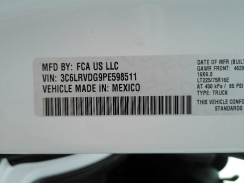 Used 2023 RAM ProMaster 2500 FWD image 42