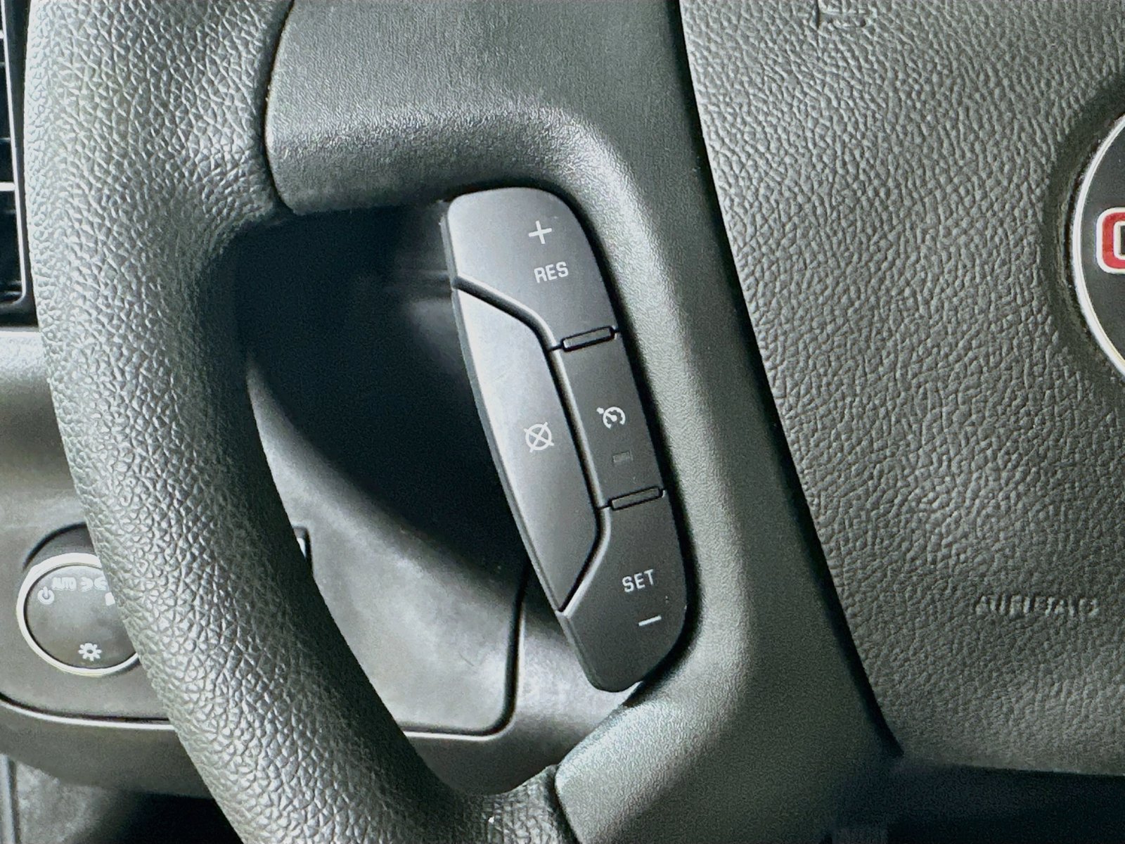 Used 2025 GMC Savana 2500 w/ Enhanced Convenience Package RWD image 17
