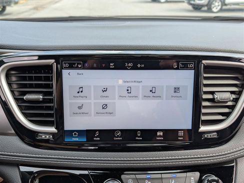 New 2026 Chrysler Pacifica Select image 23