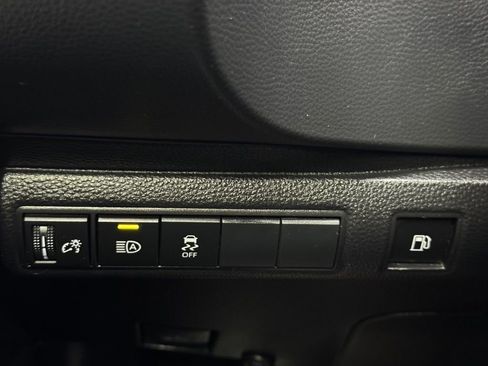 Used 2024 Toyota Corolla SE FWD image 31