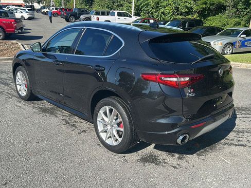 Used 2020 Alfa Romeo Stelvio Ti Lusso w/ Quick Order Package 22X Lusso AWD/4WD image 3