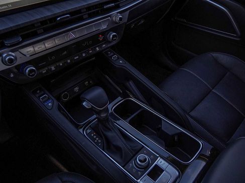 Certified 2024 Kia Telluride EX w/ EX Captain's Chair Package image 18