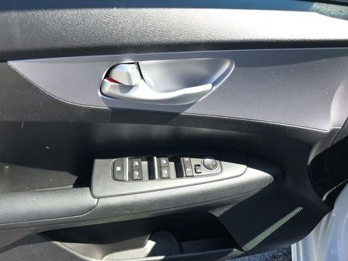Used 2024 Kia Forte LXS FWD image 10