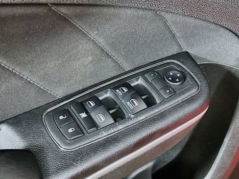 Used 2019 Dodge Charger R/T RWD image 9