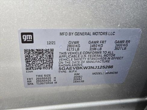 Used 2022 Buick Enclave Premium AWD/4WD image 24