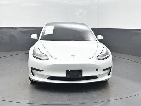 Used 2020 Tesla Model 3 Standard Range Plus image 28