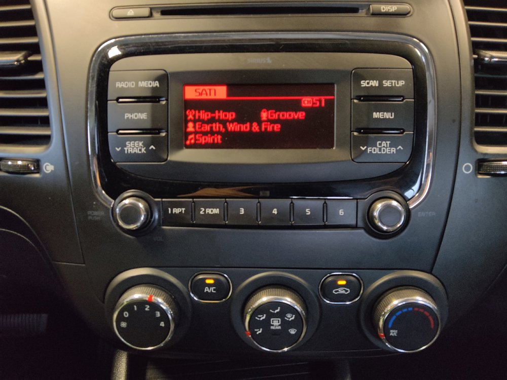 Used 2017 Kia Forte LX FWD image 25