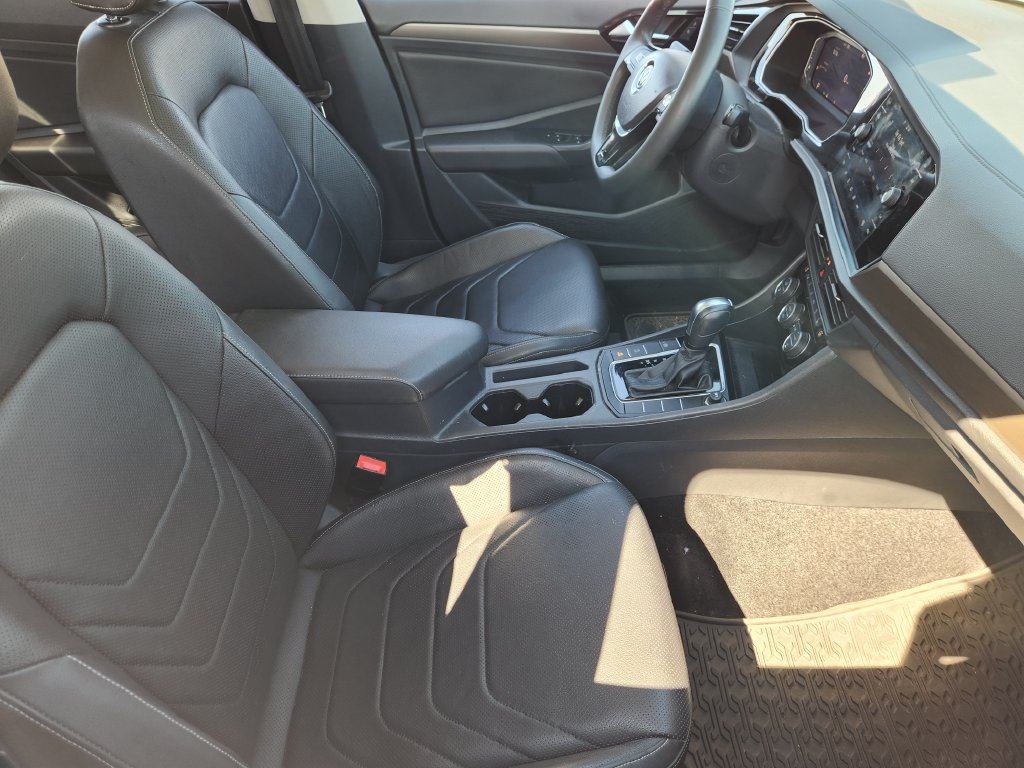 Used 2020 Volkswagen Jetta SEL Premium FWD image 12