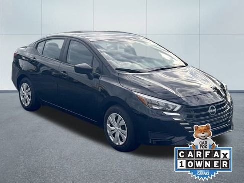 Certified 2025 Nissan Versa S w/ Trunk Package image 3