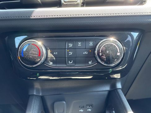 New 2026 Chevrolet TrailBlazer LT w/ LT Cold Weather Package FWD image 15