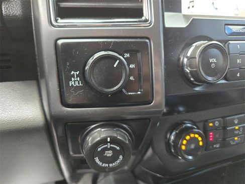 Used 2019 Ford F150 XLT w/ Equipment Group 302A Luxury image 18