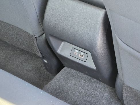 Used 2025 Nissan Altima 2.5 SV FWD image 16