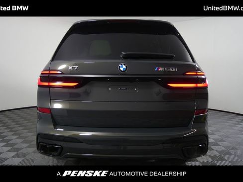 New 2026 BMW X7 M60i image 4