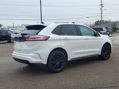 Used 2024 Ford Edge ST-Line image 3