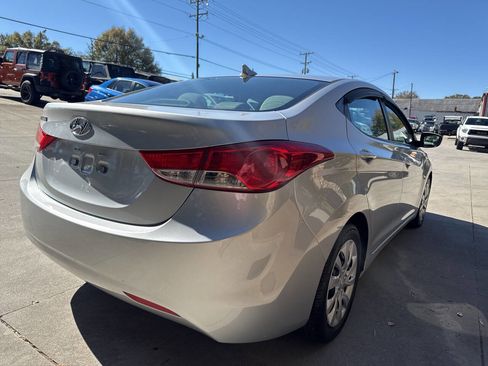 Used 2013 Hyundai Elantra GLS image 5