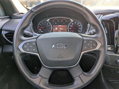 Used 2023 Chevrolet Traverse RS image 18