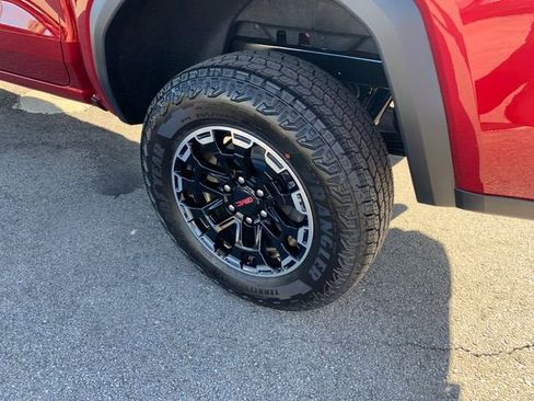 New 2026 GMC Canyon AT4 w/ AT4 Premium Package AWD/4WD image 11