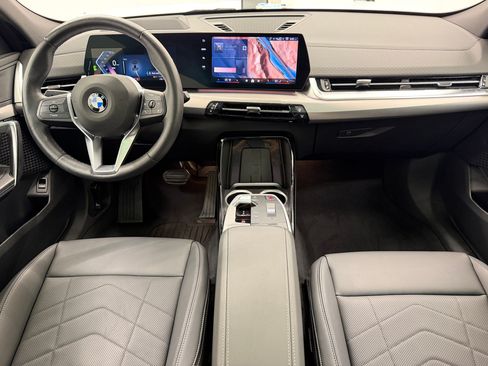 Used 2026 BMW X2 xDrive28i AWD/4WD image 15