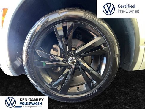 Used 2024 Volkswagen Tiguan SE R-Line AWD/4WD image 9