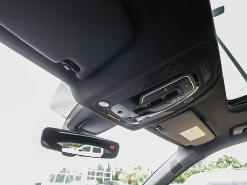 Used 2018 Audi SQ5 Prestige w/ Prestige Package image 60