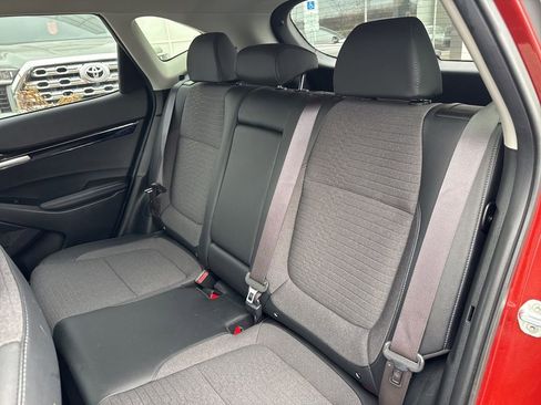Used 2022 Kia Seltos Nightfall Edition image 16