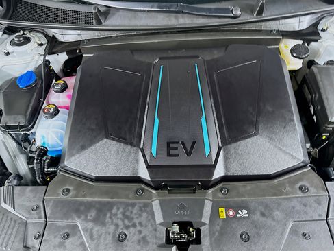 Used 2024 Hyundai Ioniq 5 SEL image 33