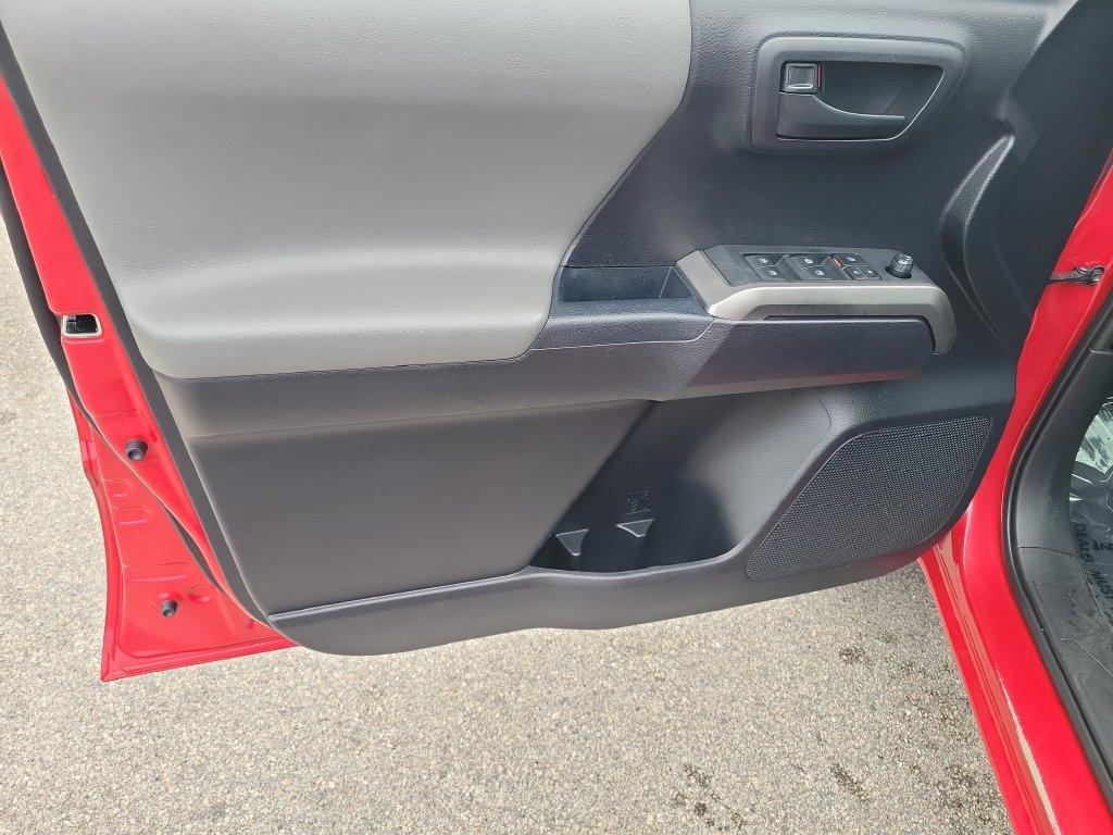 Certified 2020 Toyota Tacoma SR5 RWD image 19