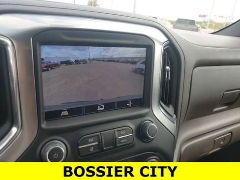Certified 2022 Chevrolet Silverado 1500 LT Trail Boss w/ Convenience Package II image 15