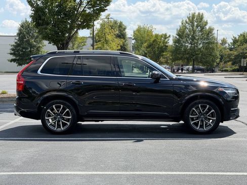 Used 2019 Volvo XC90 T5 Momentum FWD image 8