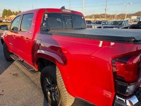 Used 2021 Toyota Tacoma SR5 image 38
