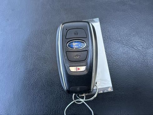 Used 2021 Subaru Forester Premium AWD/4WD image 34