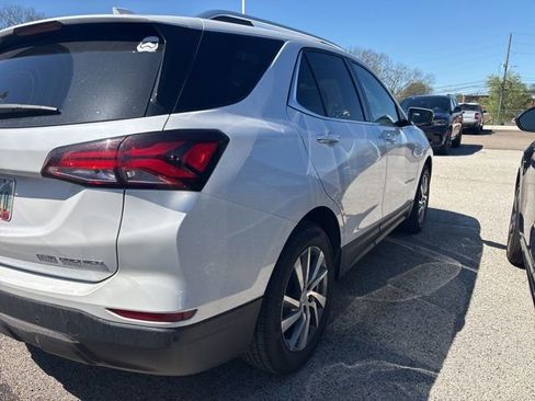 Used 2023 Chevrolet Equinox Premier image 4