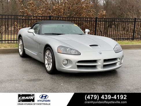 Used 2003 Dodge Viper SRT-10 image 1