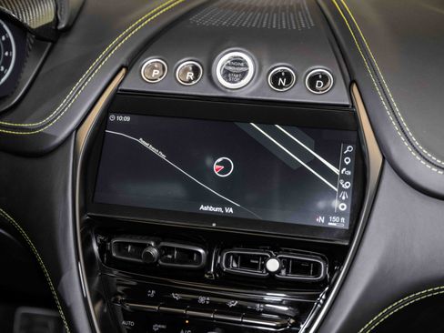 Used 2024 Aston Martin DBX 707 image 31