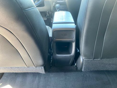 Used 2024 Chevrolet Trax LT FWD image 21