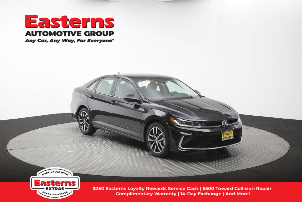 Used 2025 Volkswagen Jetta SE FWD image 50