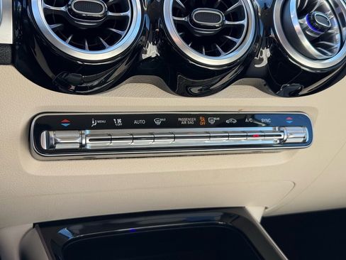 Certified 2023 Mercedes-Benz GLB 250 image 32