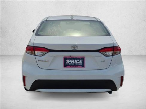 Used 2020 Toyota Corolla LE FWD image 6