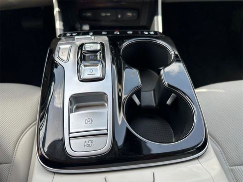 Used 2024 Hyundai Tucson Limited image 19