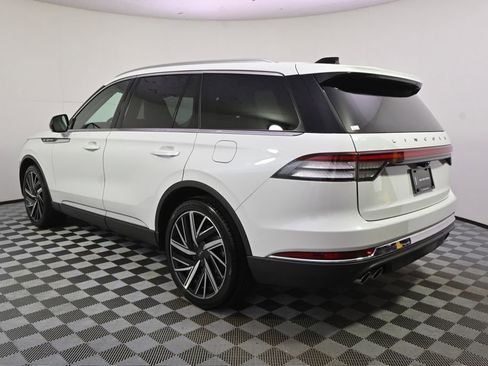 New 2026 Lincoln Aviator Reserve AWD/4WD image 3