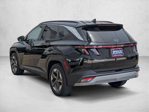 Used 2025 Hyundai Tucson SEL FWD image 8
