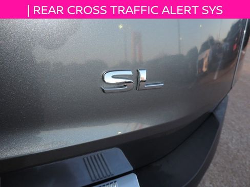 Used 2021 Nissan Rogue SL w/ Premium Package image 18