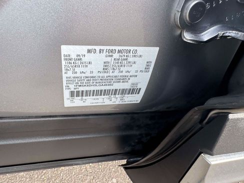 Used 2020 Ford Explorer XLT AWD/4WD image 28