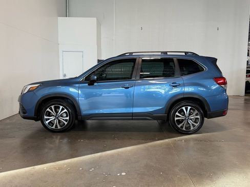 Used 2023 Subaru Forester Limited image 16