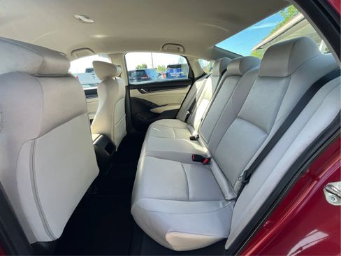 Used 2019 Honda Accord LX image 10