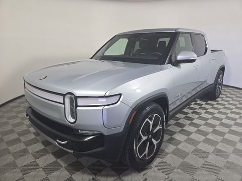 Used 2024 Rivian R1T Adventure image 1